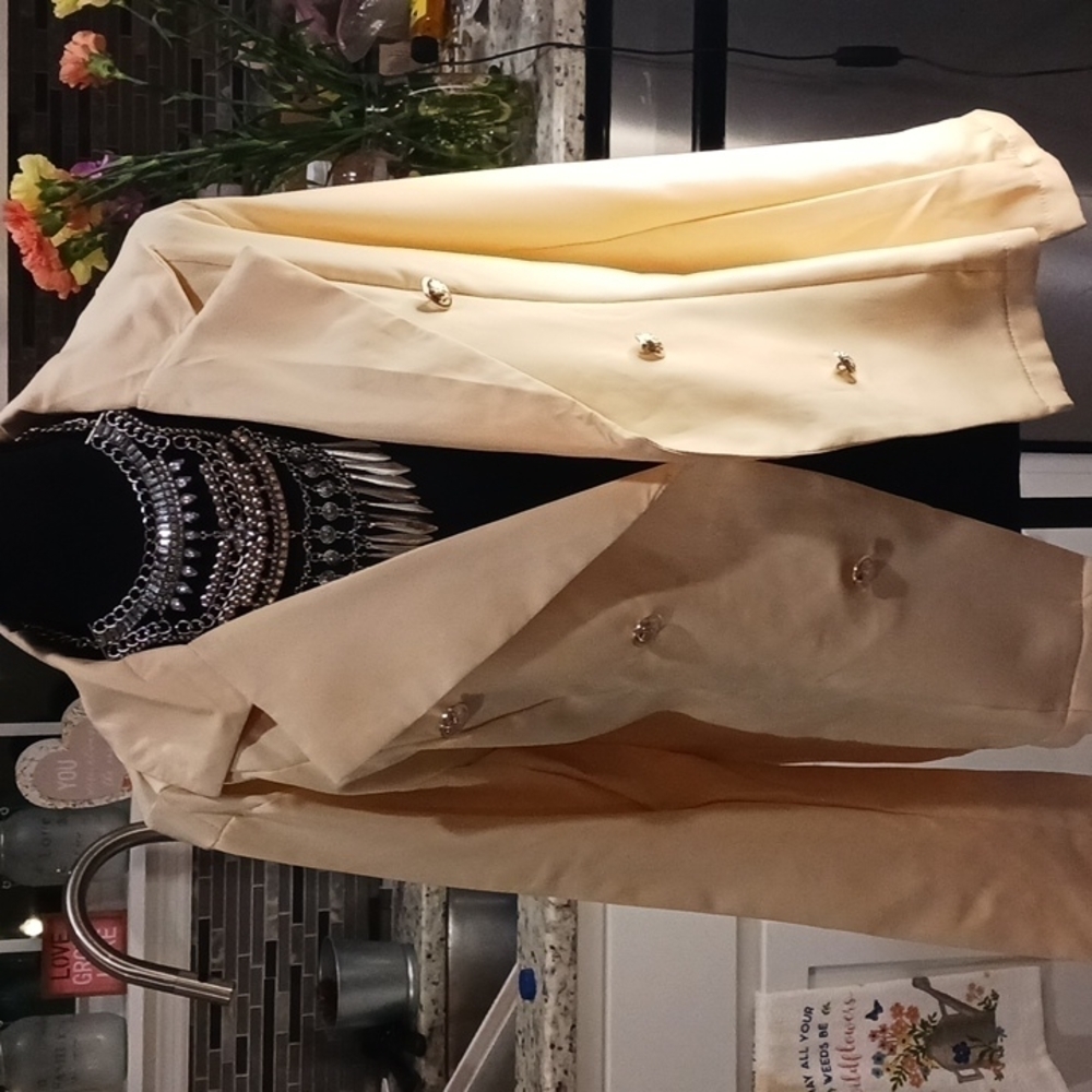 Women's Business Casual Beige Blazer.
